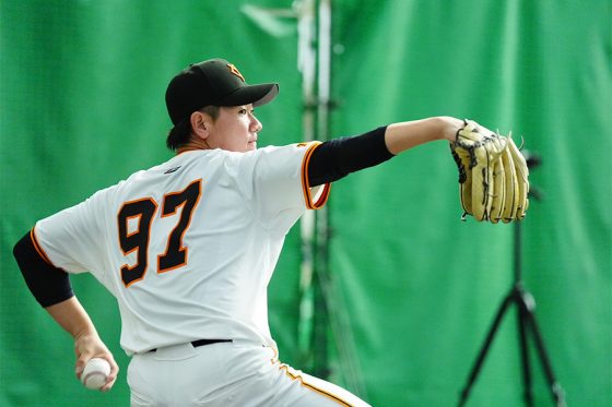 巨人23歳左腕が2桁勝利に必要なこと OBが求める”高み”「菅野投手の穴が埋まる」 | Full-Count 巨人23歳左腕が2桁勝利に必要なこと OBが求める"高み"「菅野投手の穴が埋まる」 | Full-Count