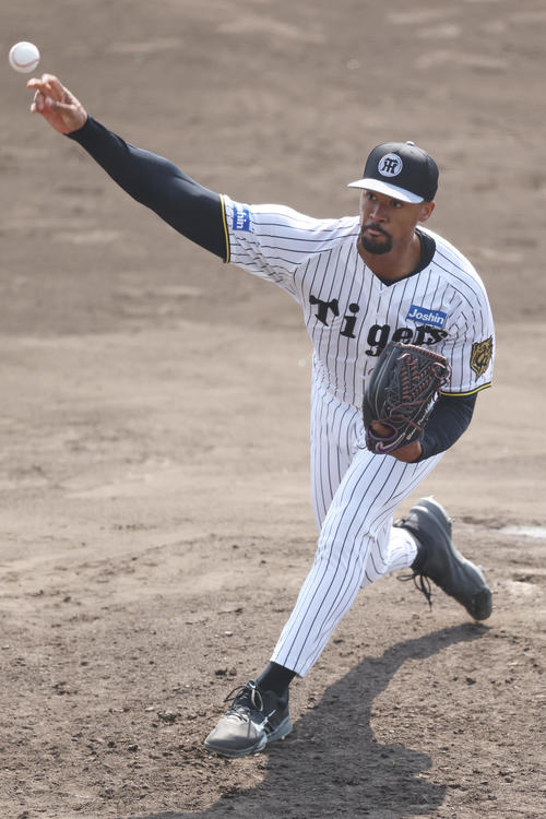 【阪神】デュプランティエが最速154キロ「今日はすごく感覚よかった」他球団007も戦々恐々 – プロ野球 – ニッカンスポーツ ライブBPで力投する阪神デュプランティエ(撮影・前田充)