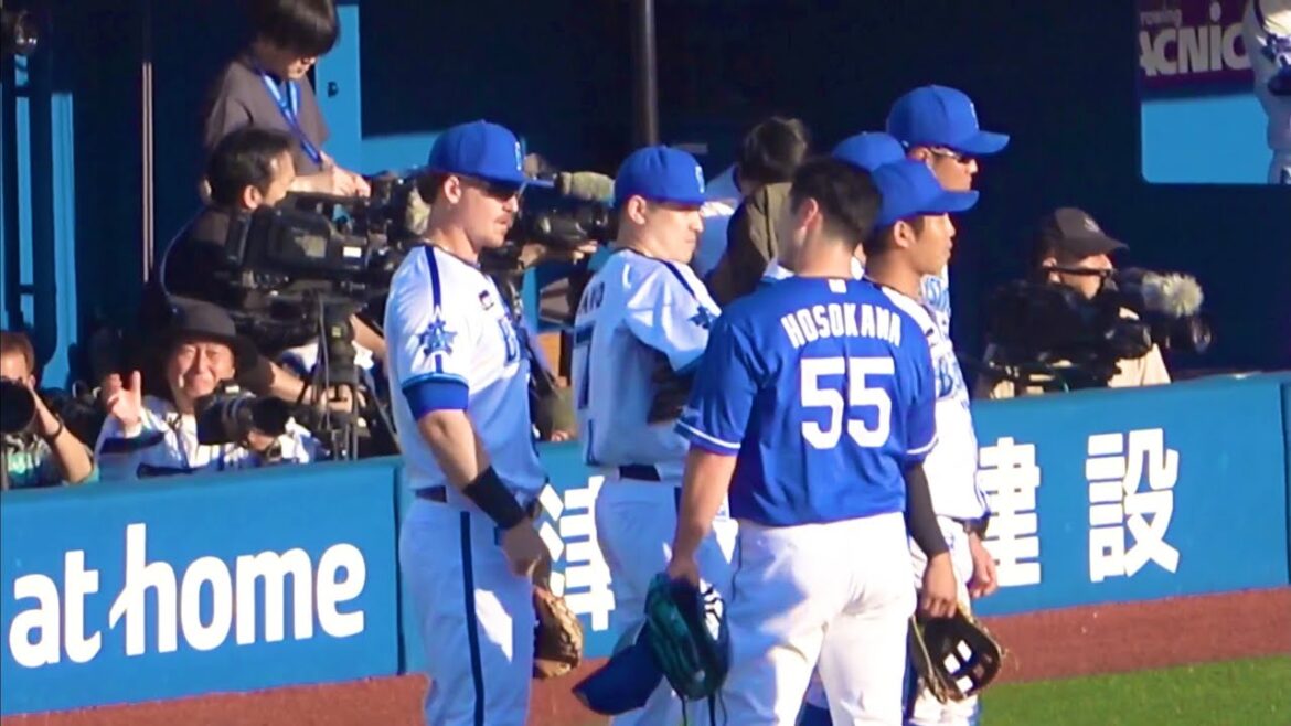 師匠のオースティンと牧ちゃんに挨拶する細川成也 横浜DeNAベイスターズ 2024/5/17