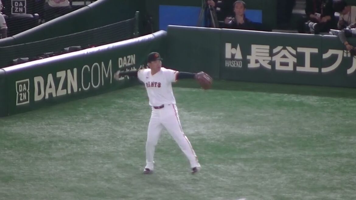 田中将大が試合前のキャッチボール【読売ジャイアンツ対 ヤクルトスワローズ 2025年3月2日】
