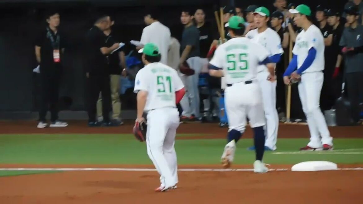 オールスター第1戦 オールセントラル シートノック（内野手） ノッカーは阪神 筒井コーチ