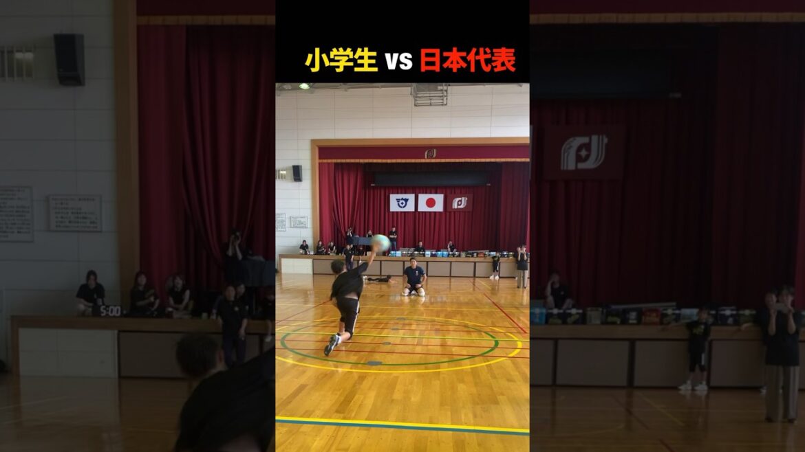 絶対に当たらない日本代表選手が小学生と対決した結果、、、