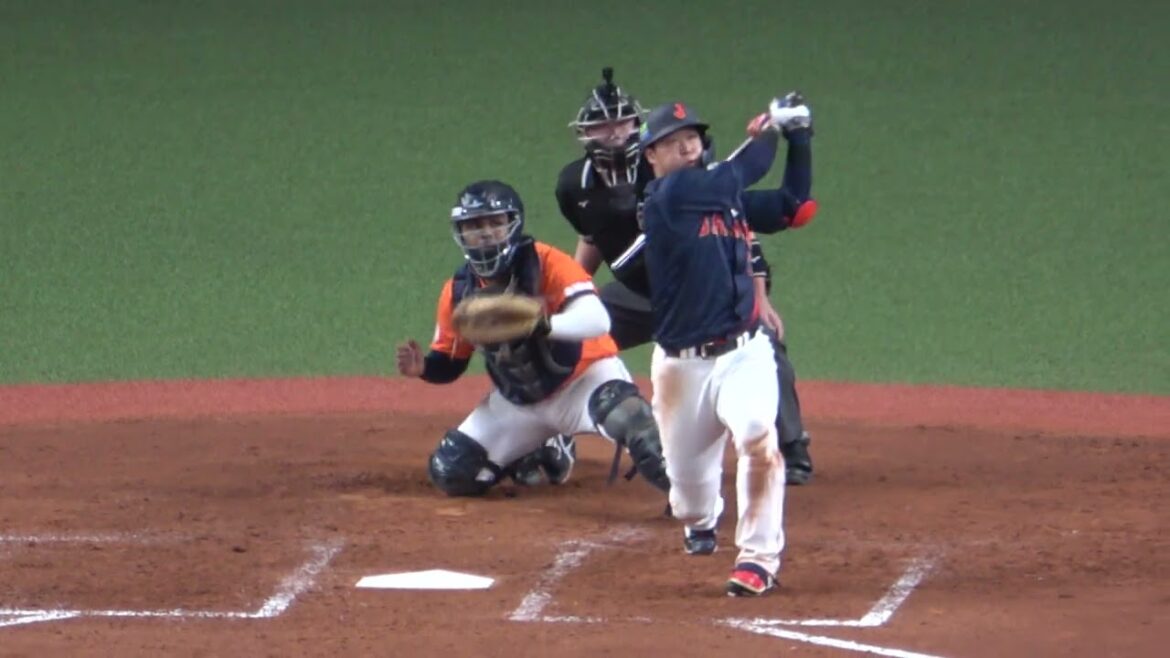 【大山悠輔】侍ジャパン初HR 確信歩きからのベンチに様子 現地映像