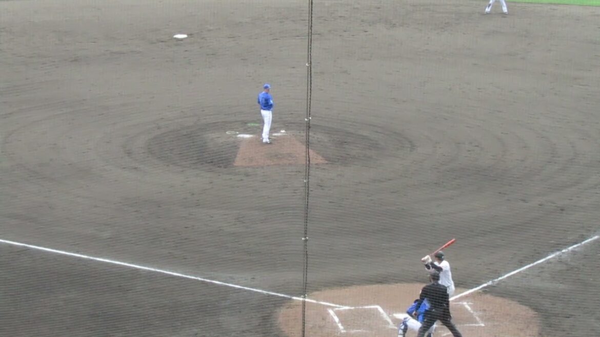 佐々木俊輔から三振奪う笠谷俊介（2025年2月18日 読売ジャイアンツ対 横浜DeNAベイスターズ練習試合 ）