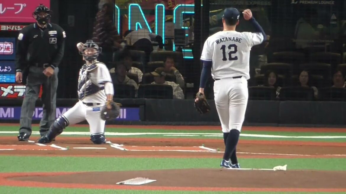 2025年3月 オープン戦・埼玉西武 渡邊 勇太朗投手の準備投球（ボールデッド中）