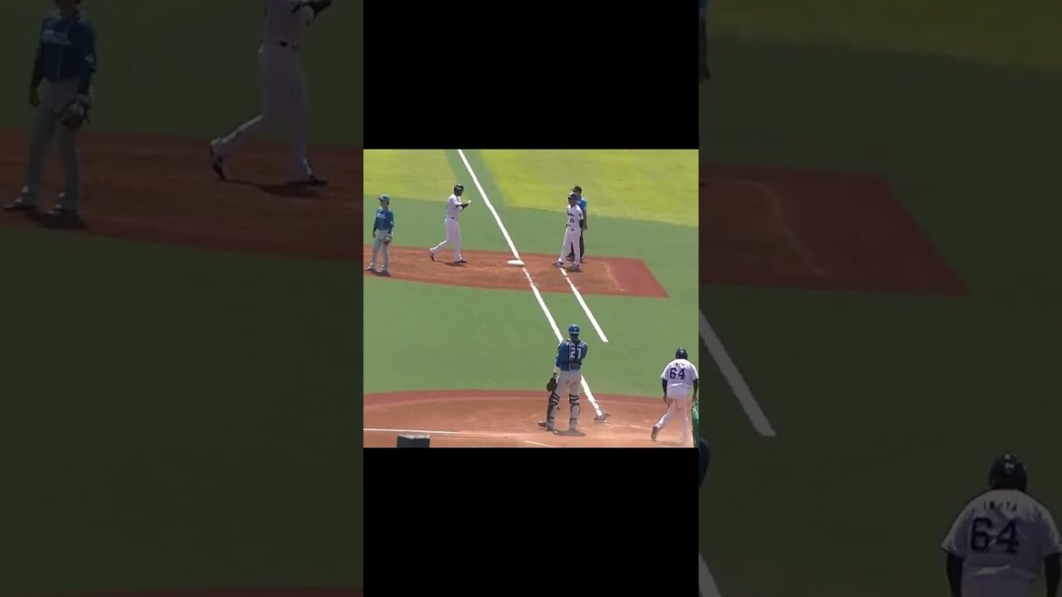 ヤクルト太田賢吾がレフトへタイムリーヒット残る（2024年6月14日 ヤクルトスワローズ対 日本ハムファイターズ）