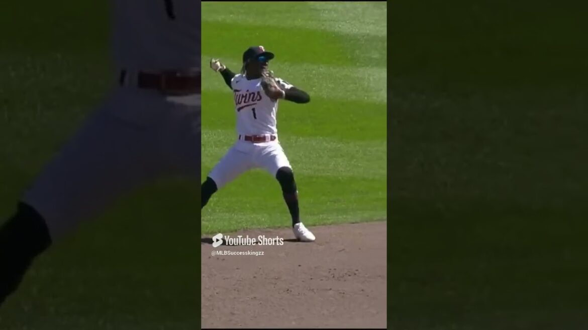 Amazing MLB Baseball Moments You’ve Forgotten About! Amazing MLB Baseball Moments You've Forgotten About!