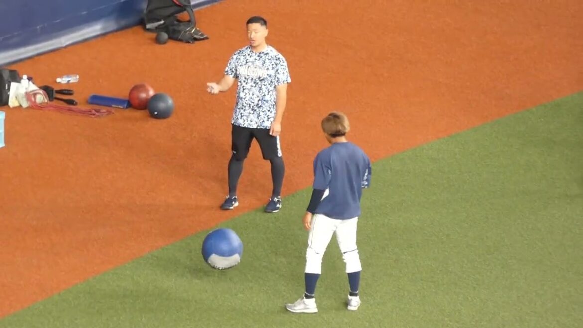 田口 麗斗　大きめボール放り投げトレーニング　#東京ヤクルトスワローズ