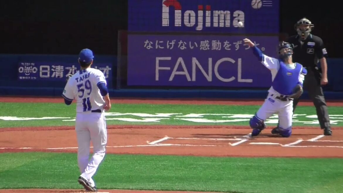 2025年3月30日 中日戦・平良 拳太郎投手の準備投球（ボールデッド中）