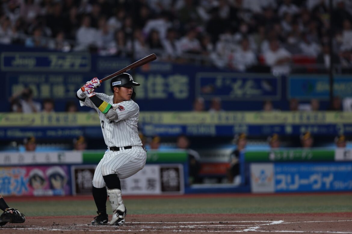 無限の可能性を引き出す、最新の医療機器メーカー パワードギア社と千葉ロッテマリーンズ 松川 虎生 選手が、昨年に引き続き、用具アンバサダー契約を更新。