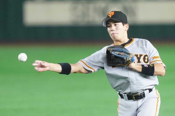 虎党が悲鳴…巨人24歳の「守備範囲広すぎる」 衝撃”超絶美技”が「すごいわ」 | Full-Count 虎党が悲鳴…巨人24歳の「守備範囲広すぎる」 衝撃"超絶美技"が「すごいわ」 | Full-Count