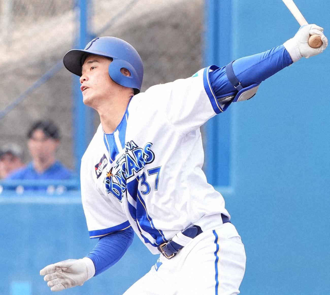 どのボールに対しても強いスイングをすることが大事だと話す