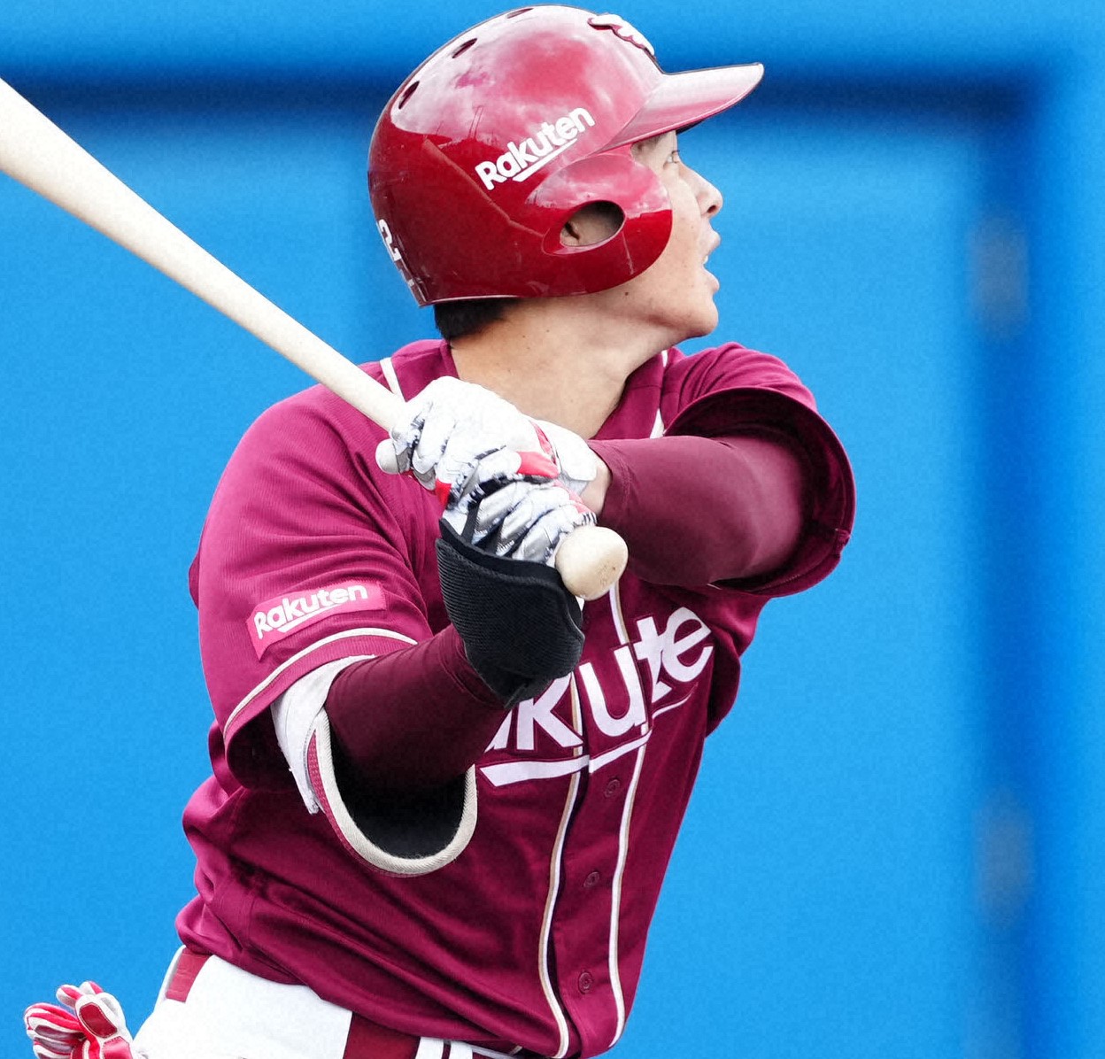 2月24日、ヤクルトとの練習試合でようやくキャンプ初安打