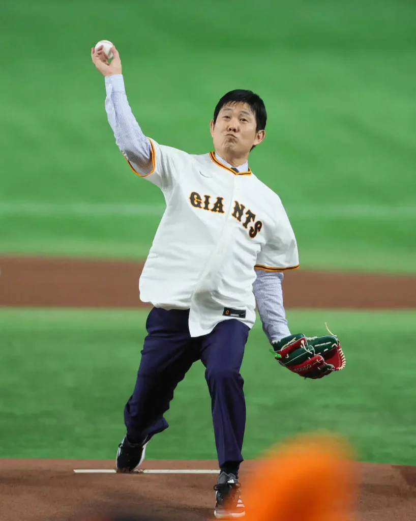 巨人VSヤクルト　「巨人の選手になりたかった」森保監督が「80点」セレモニアルピッチ― スポニチ Sponichi Annex 野球