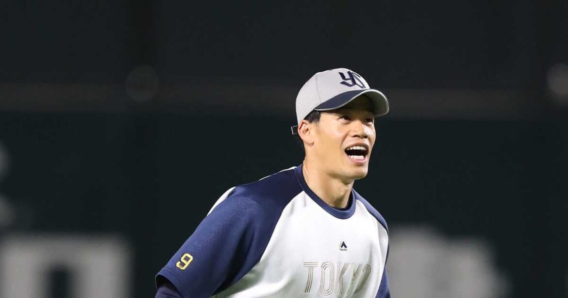 ヤクルト・塩見泰隆が1軍合流、1番センターで即スタメン 左翼サンタナほぼ確定 右翼は超サバイバル 赤尾裕希キャップが外野手争いを展望 - サンスポ
