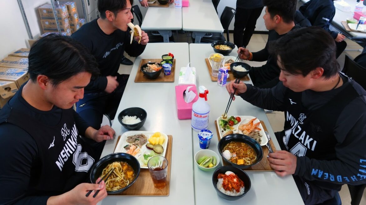 The Next Shohei Otani? Training Secrets of Lotte Marines Rookies The Next Shohei Otani? Training Secrets of Lotte Marines Rookies