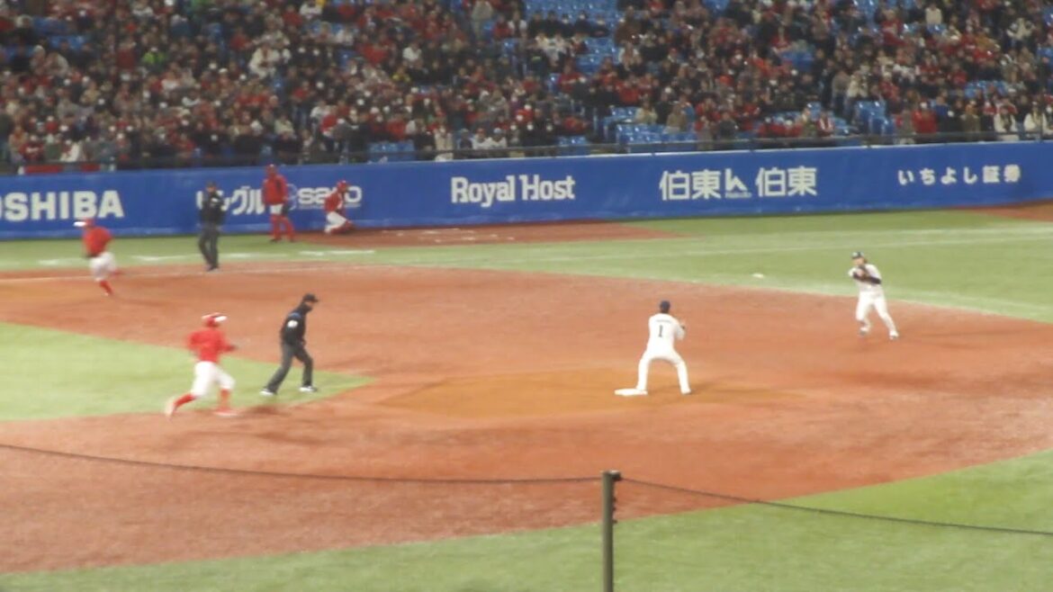 ヤクルト 木澤尚文 1アウト満塁を無失点に抑えナイスピッチング　ヤクルト vs 広島　2025年4月2日(水) 神宮球場