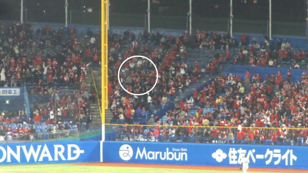 広島 堂林翔太 あわやホームランの大ファール 惜しい当たり　ヤクルト vs 広島　2025年4月2日(水) 神宮球場
