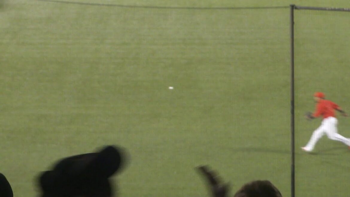 ヤクルト オスナ 先制のタイムリーヒット　ヤクルト vs 広島　2025年4月2日(水) 神宮球場