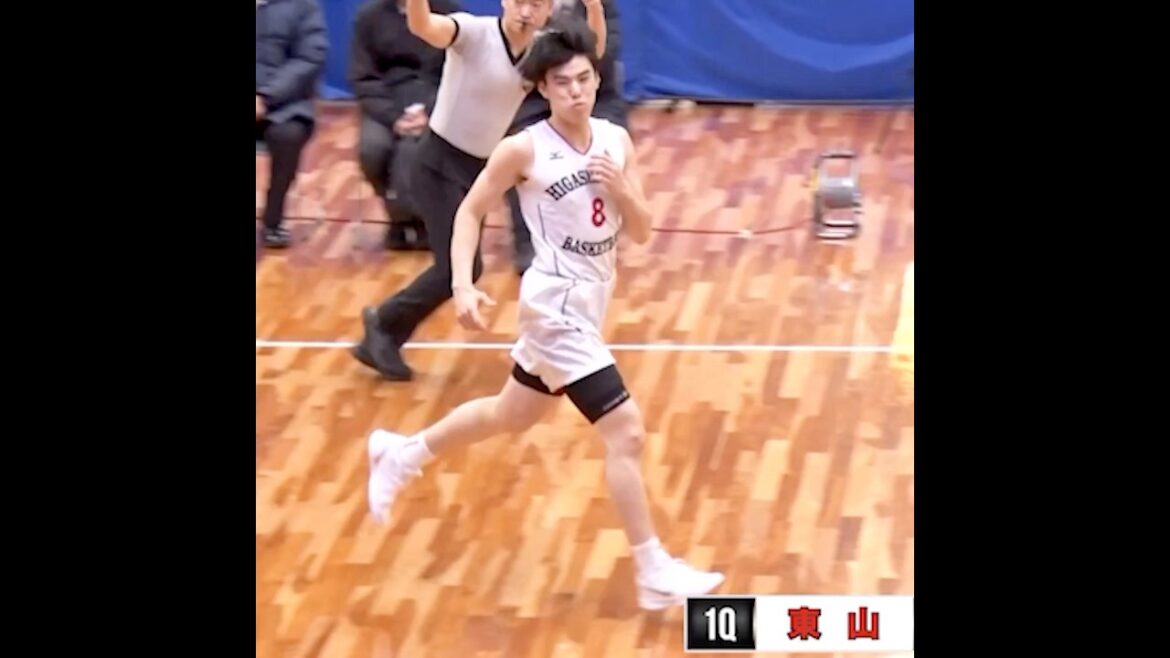 東山 どこからでも射抜く1年生🏹近畿4強対決でスリー5本チームハイ23得点 中村颯斗(1年｜178cm｜No.8｜四日市メリノール学院中 )[近畿高校新人大会2025] #高校バスケ #shorts