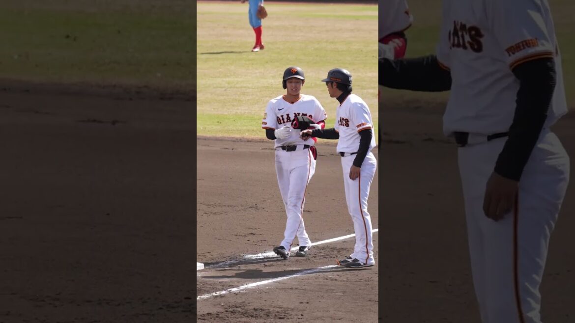 【巨人】宇都宮葵星選手の足早くない!? #shorts #baseball #sports #ジャイアンツ #巨人 #プロ野球 【巨人】宇都宮葵星選手の足早くない!? #shorts #baseball #sports #ジャイアンツ #巨人 #プロ野球