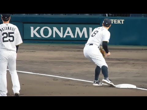 【スタメン復帰】佐藤輝明 元気な姿で試合前ノックを受ける 2025.4.10 【スタメン復帰】佐藤輝明 元気な姿で試合前ノックを受ける 2025.4.10