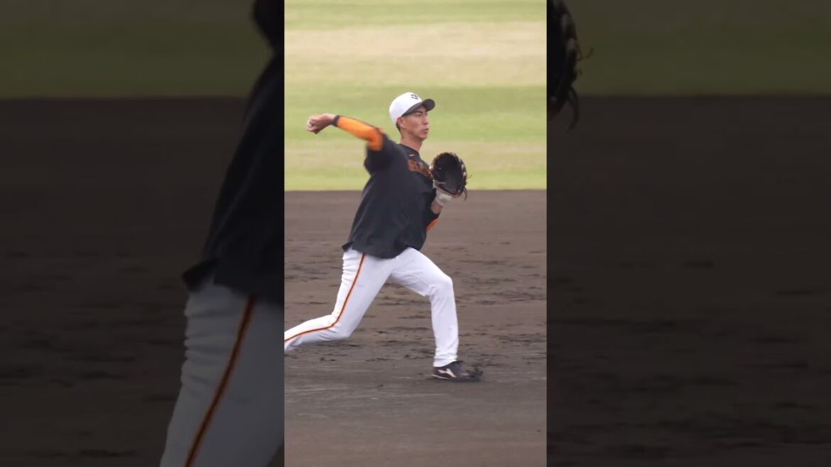 【巨人】守備上手、村山源選手の守備練習 #shorts #baseball #sports #ジャイアンツ #巨人 #プロ野球