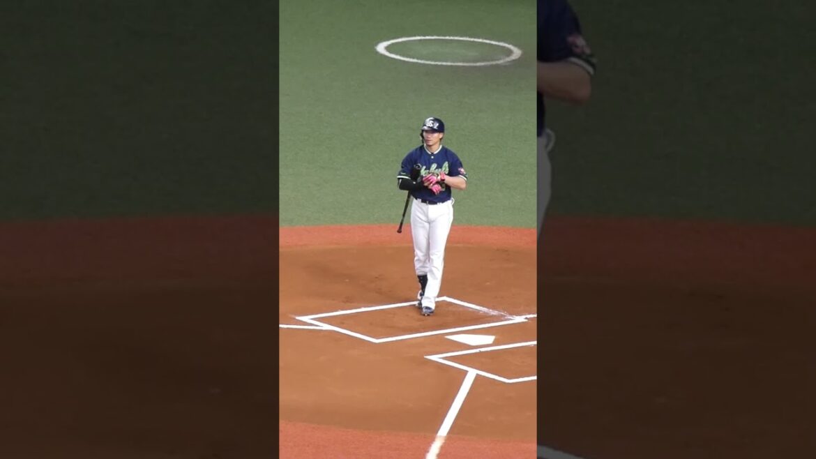 一番・センターフィルダー・背番号３・西川 遥輝　#東京ヤクルトスワローズ #shorts