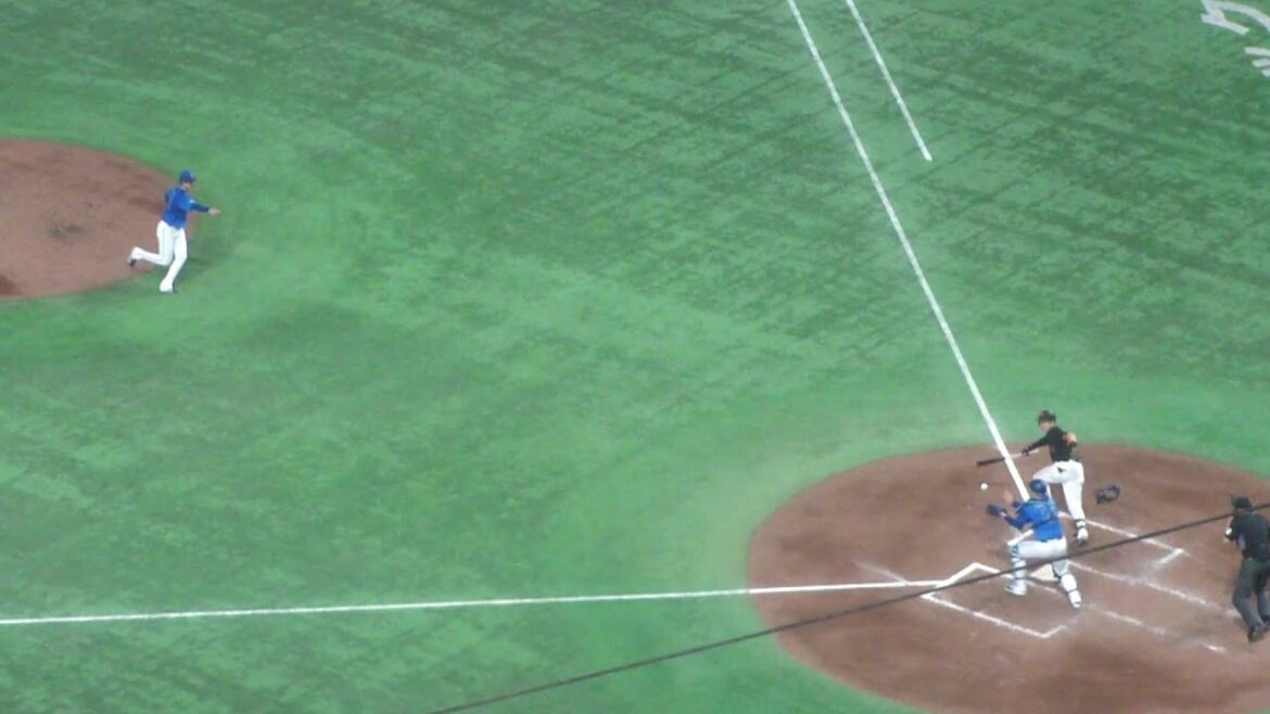 DeNA 山本祐大 ナイスプレーで264のダブルプレー　泉口友汰は送りバント失敗　巨人 vs DeNA　2025年4月15日(火) 東京ドーム