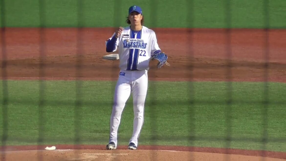 2025年3月25日 イースタンリーグ 埼玉西武戦。入江 大生 投手の準備投球（ボールデッド中）