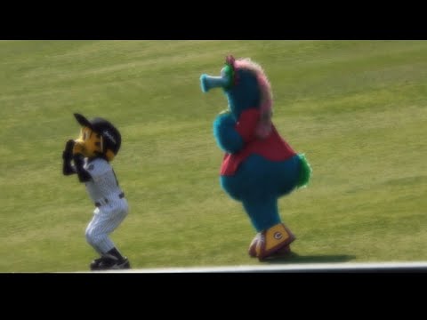 【楽しそう】トラッキー&スライリーコンビ 今日もやりたい放題 【楽しそう】トラッキー&スライリーコンビ 今日もやりたい放題