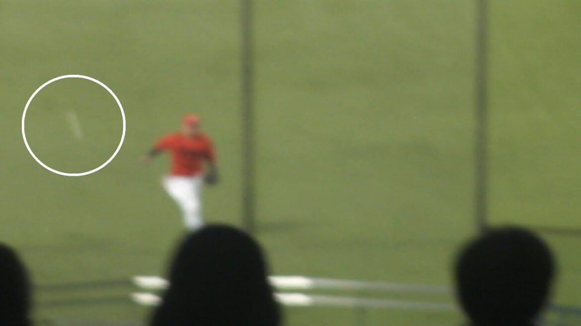 ヤクルト 小川泰弘 ツーベースヒット　ヤクルト vs 広島　2025年4月3日(木) 神宮球場