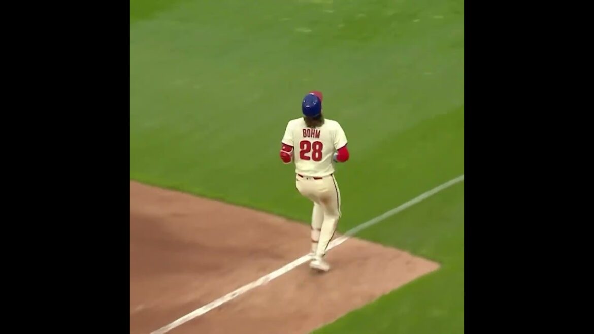 タナー・スコット、3球で9回を抑えてドジャース勝利！史上5人目の打者3人を3球でセーブ👍