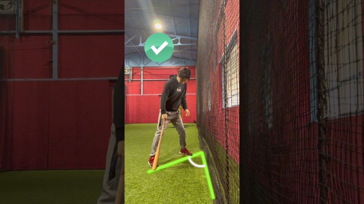 壁の近くのスイングは少し前足を開く #野球 #バッティング