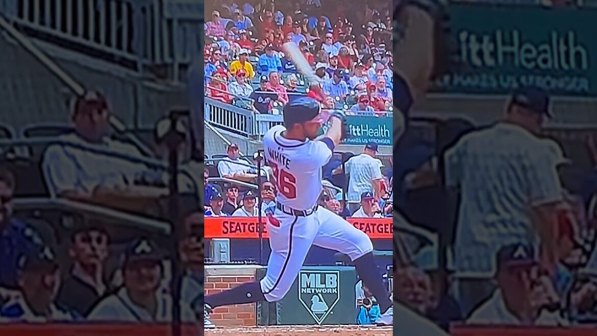 Atlanta Braves Mid-Day MADNESS ‼️ Eli White 3 Run Homer 🔥 #shorts @braves