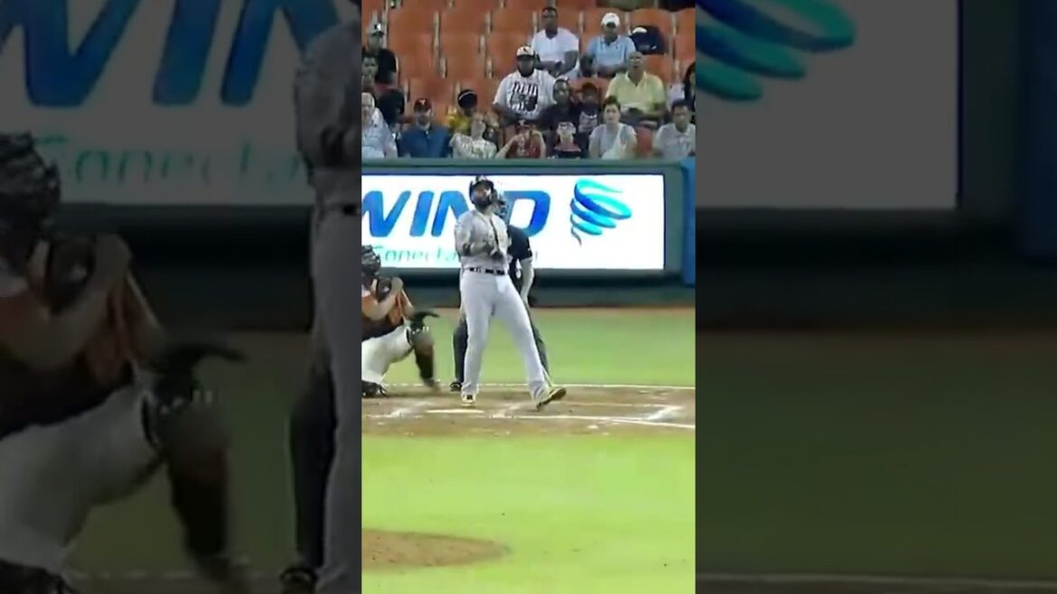 Aderlin Rodríguez vuelve a dar jonrón #aguilascibaenas