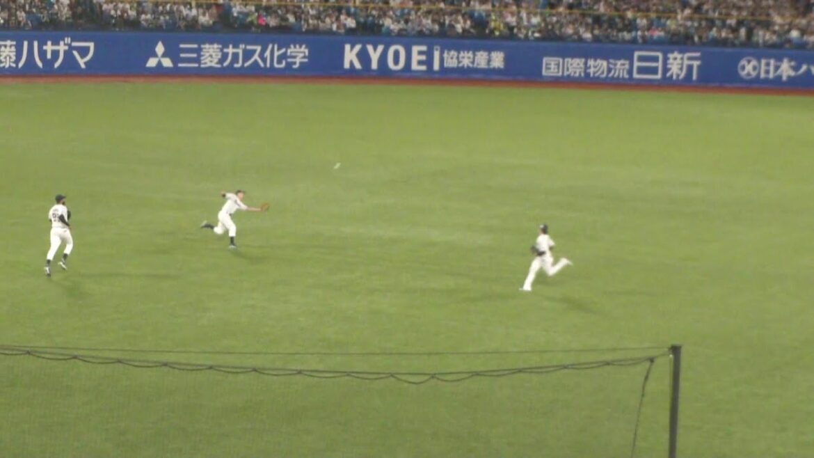 ヤクルト 西川遥輝 ナイスプレー　ヤクルト vs  巨人　2025年4月20日(日) 神宮球場