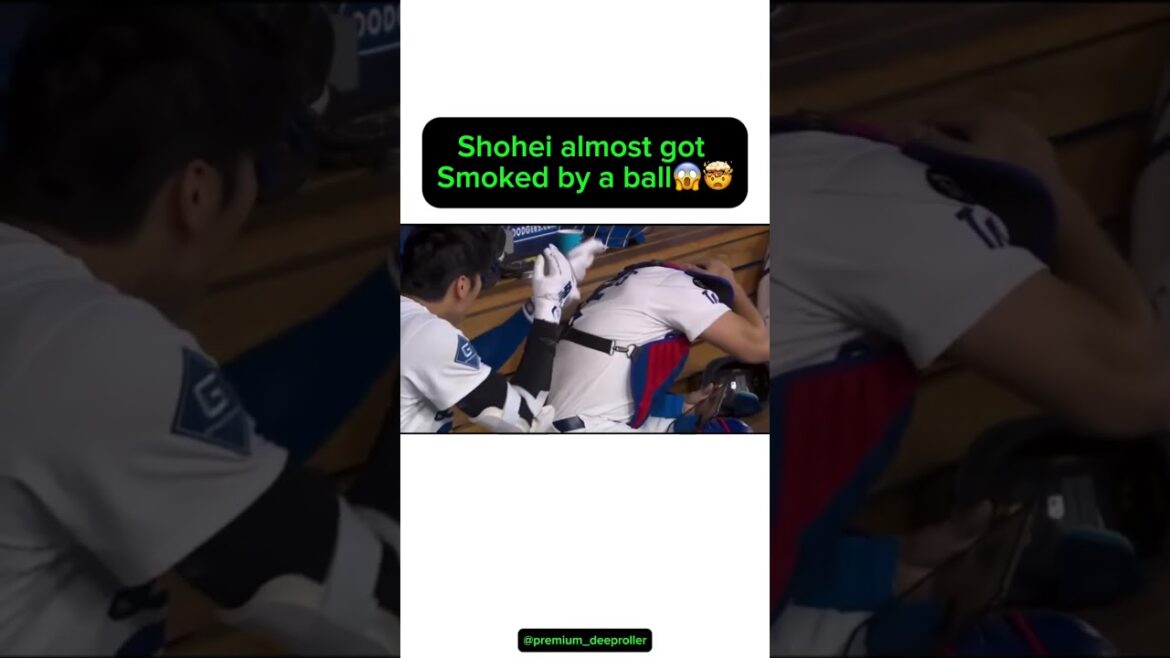 Shohei almost got Smoked by a ball😱🤯 #mlb #baseball #shoheiohtani #dodgers #losangeles #smoke #sub