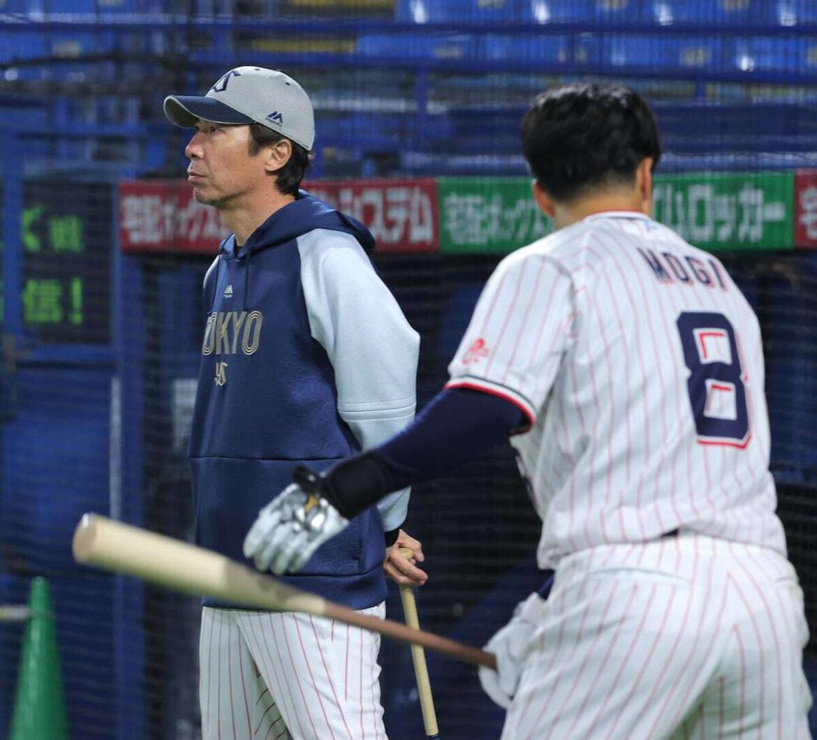 ヤクルト・塩見泰隆、長期離脱の可能性 高津監督が示唆、投内連係に危機感も(サンケイスポーツ) – Yahoo!ニュース – Yahoo!ニュース ヤクルト・塩見泰隆、長期離脱の可能性 高津監督が示唆、投内連係に危機感も(サンケイスポーツ) - Yahoo!ニュース - Yahoo!ニュース