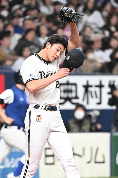 【オリックス】山崎颯一郎が延長10回、楽天打線につかまる「次からまたしっかり」岸田監督 – プロ野球 – nikkansports.com オリックス対楽天 10回表楽天1死一、二塁、阿部寿樹に勝ち越し適時打を浴びた山崎(撮影・和賀正仁)