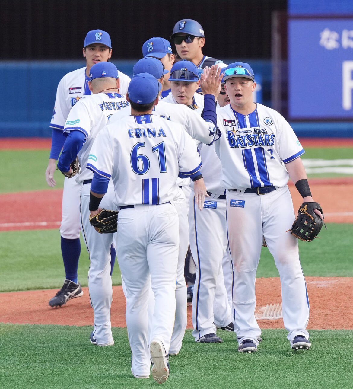 【DeNA】梶原１号、松尾プロ初弾の２点を守り切り開幕カード勝ち越し 入江プロ初セーブ（日刊スポーツ） - Yahoo!ニュース - Yahoo!ニュース