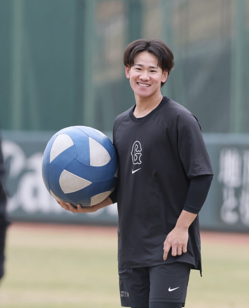 【巨人】初の開幕ローテ入りの井上温大が4月1日の中日戦で先発「いい流れに乗って」(スポーツ報知) – Yahoo!ニュース – Yahoo!ニュース 【巨人】初の開幕ローテ入りの井上温大が4月1日の中日戦で先発「いい流れに乗って」(スポーツ報知) - Yahoo!ニュース - Yahoo!ニュース
