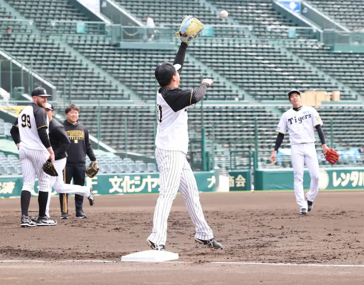 【虎番リポート】開幕後も阪神に浸透している「凡事徹底」　開幕戦、村上の一塁カバーミスを早速練習― スポニチ Sponichi Annex 野球