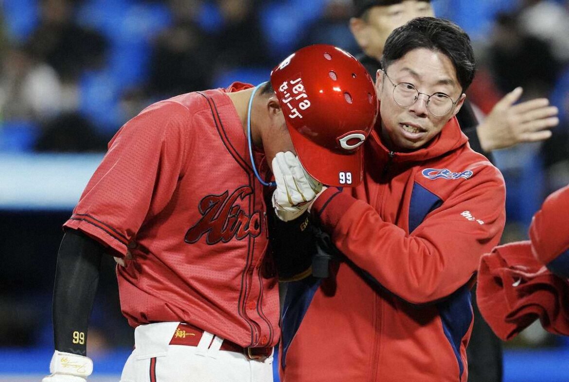 広島・二俣翔一 バントの打球が顔面を直撃して途中交代 新井監督「歯が2、3本折れている」（スポニチアネックス） - Yahoo!ニュース - Yahoo!ニュース