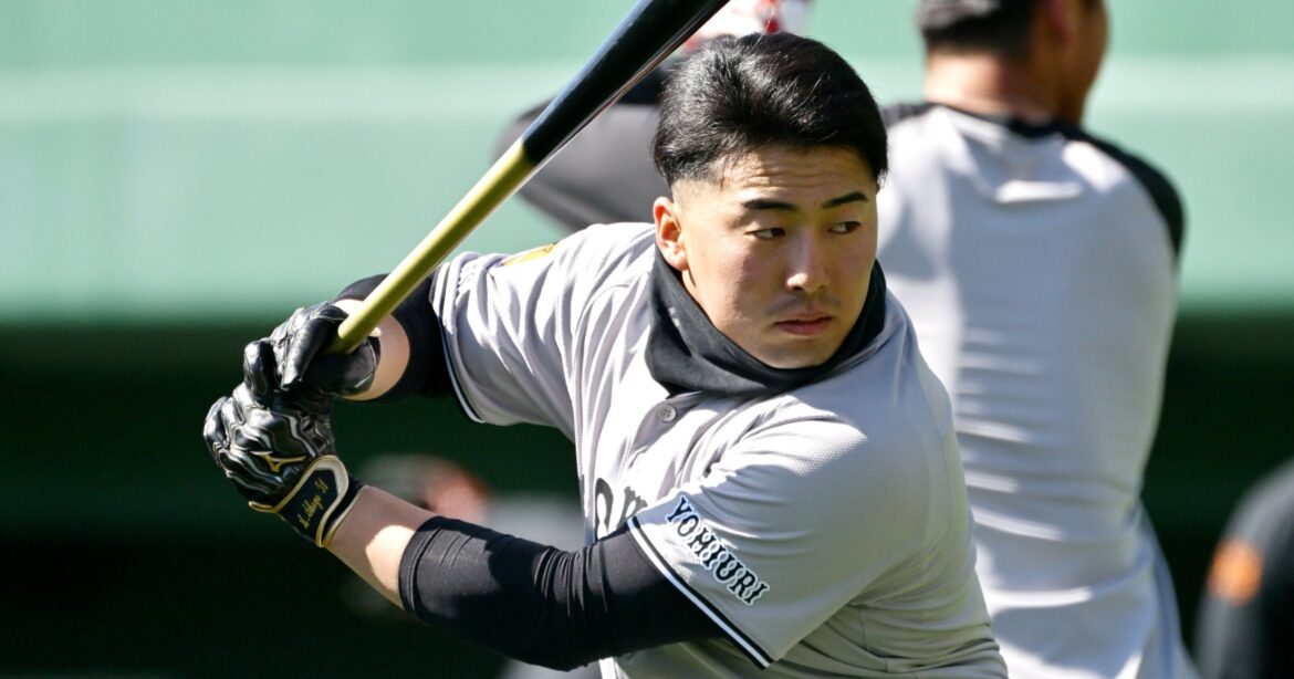 浅野翔吾「強いジャイアンツを引っ張っていきたい」プロ3年目の大器が描く未来像と、岡本和真に贈った「めちゃくちゃ美味い」お歳暮とは - プロ野球 - Number Web