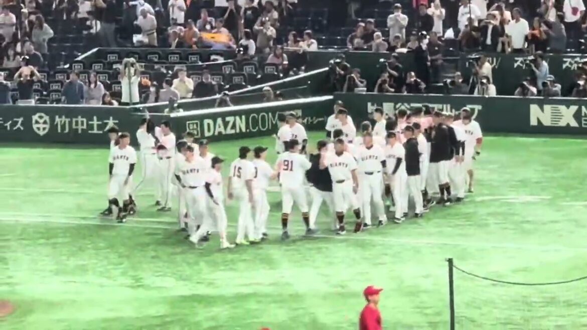 延長１２回！吉川尚輝のサヨナラタイムリーの時の巨人ベンチ