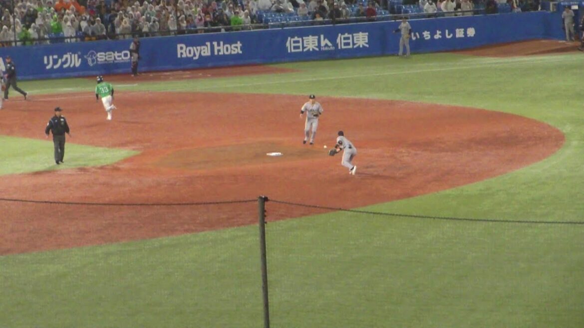 巨人 吉川尚輝のトスによる、463のダブルプレー　ヤクルト vs 巨人　2025年5月9日(金)　神宮球場