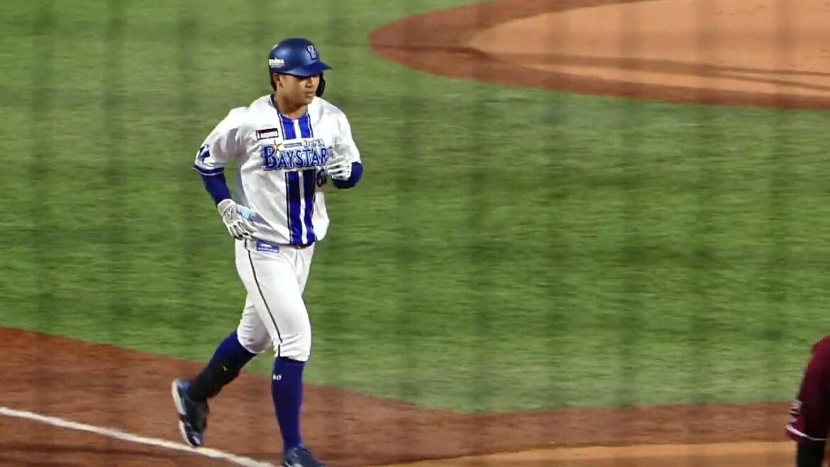 2025年5月13日 イースタンリーグ 東北楽天戦・知野 直人選手・第1号ホームラン判定後のベースラン（ボールデッド中)