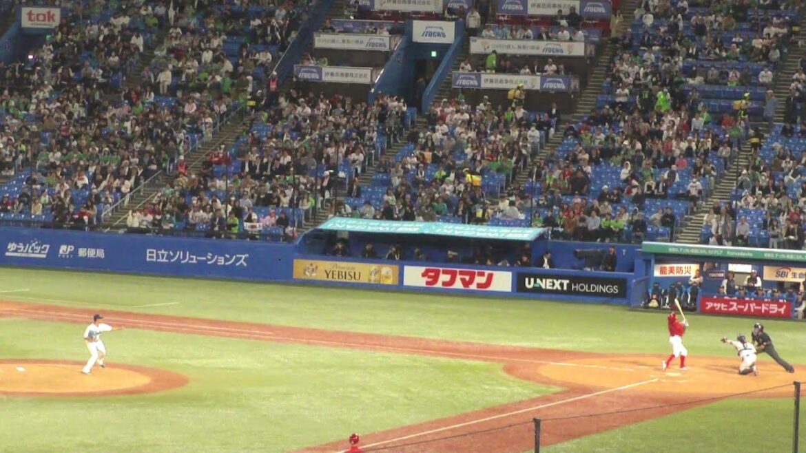 広島 小園海斗 デッドボール　ヤクルト vs 広島　2025年5月7日(水) 神宮球場