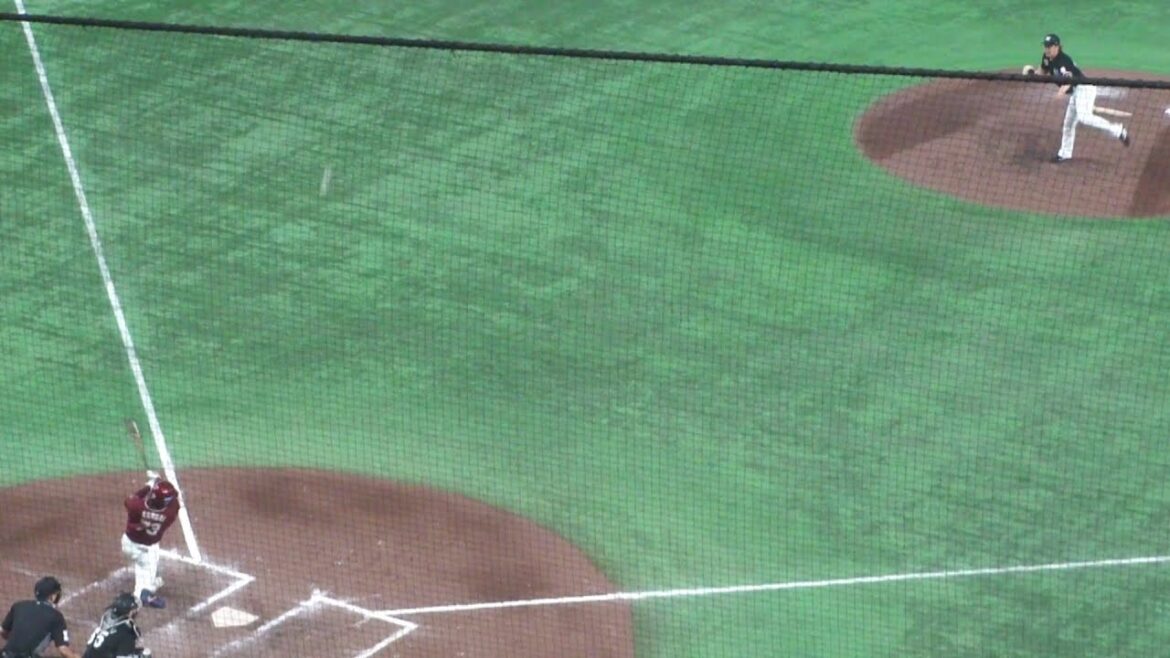 楽天 小森航大郎 あわやホームランの惜しい当たり フェンスぎりぎりのレフトフライ　楽天 vs ロッテ　2025年5月15日(木)　東京ドーム